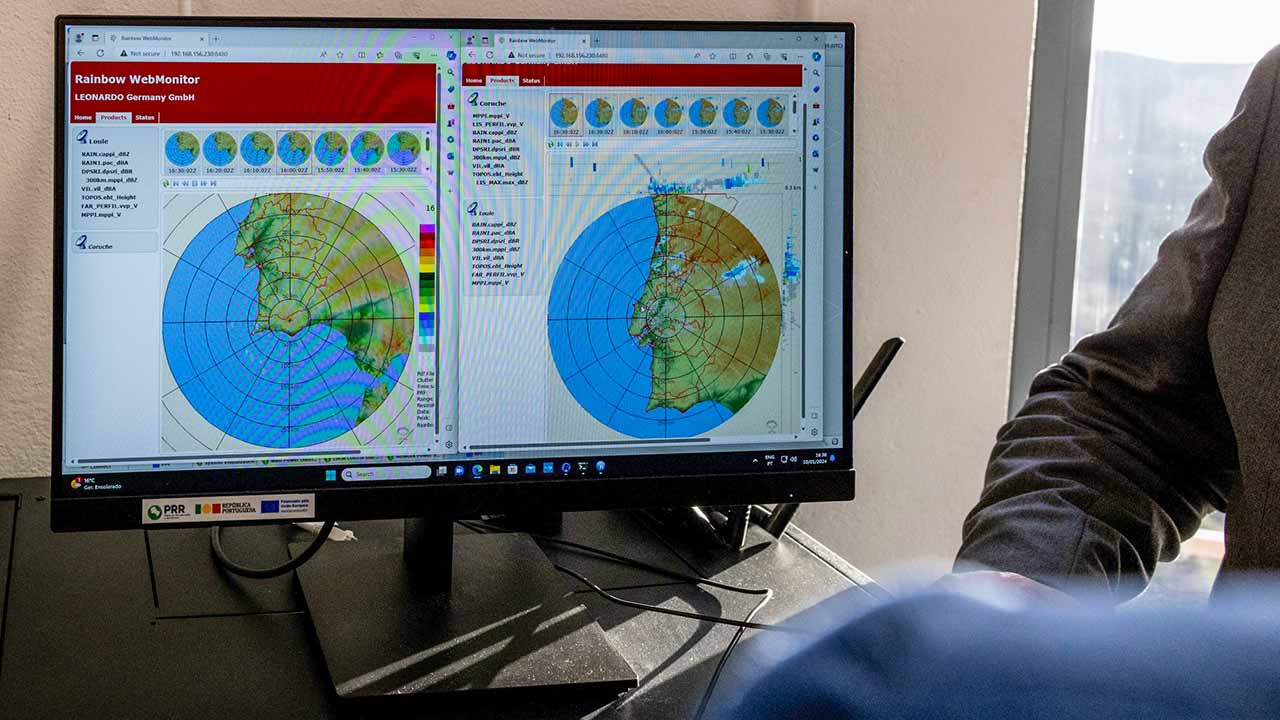 Novo Radar do IPMA na Serra do Caldeirão, em Loulé, leva Portugal à «I Liga da monitorização atmosférica da Europa».