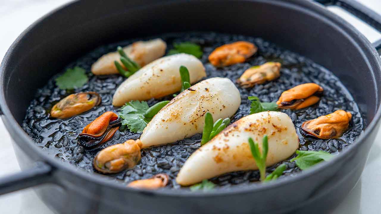 Atlântico, o restaurante de Vila Vita Parc, em Lagoa, onde os sabores algarvios ganham honras de fine dining, e os vegetais têm privilégio absoluto, reabre a 10 de fevereiro.