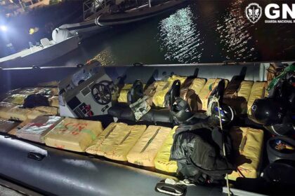 GNR apreendeu na madrugada de hoje cerca de três toneladas de haxixe e uma embarcação de alta velocidade no Guadiana.