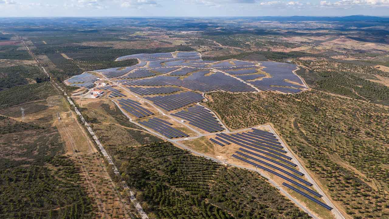 A norte-americana Powin e a Galp fecharam uma parceria para a instalação de um sistema de armazenamento de energia, numa das centrais fotovoltaicas em Alcoutim, através de baterias de grande escala.