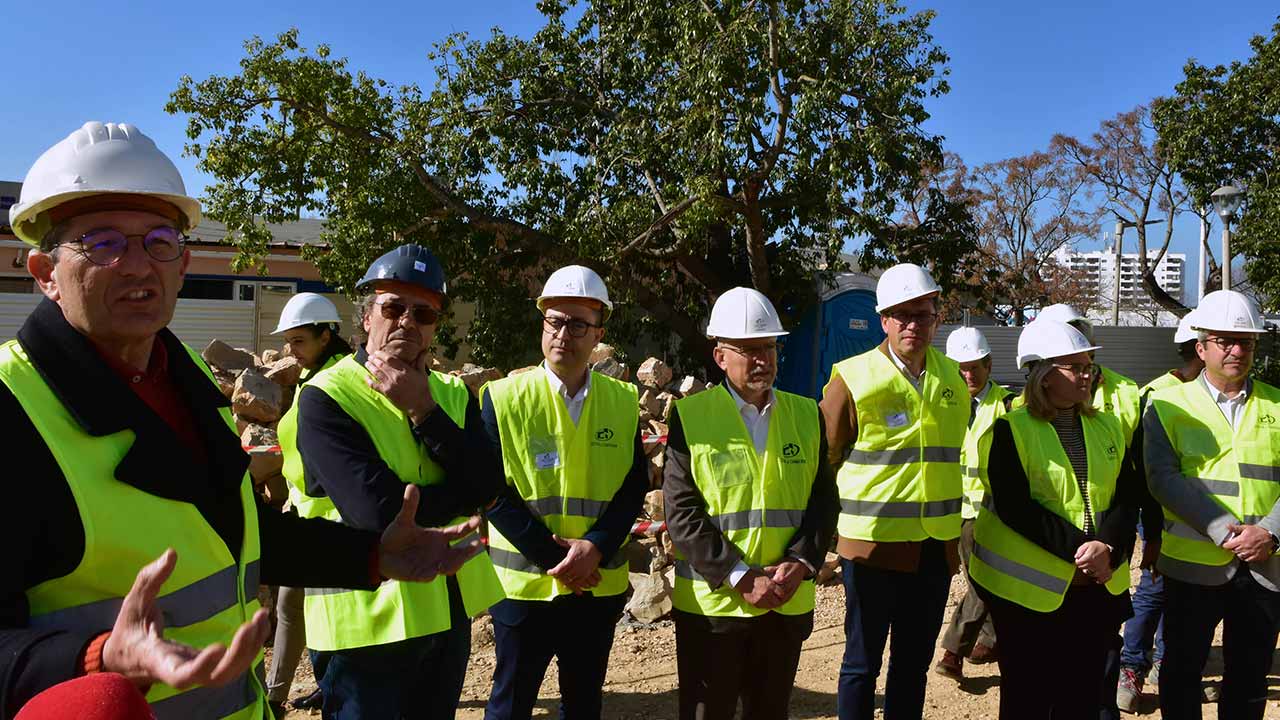 Vítor Aleixo fez um périplo pelas obras que se encontram em curso no concelho de Loulé, de forma a assinalar os 36 anos de elevação a cidade.