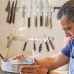 O chef Hugo Nascimento e a mulher Joana mudaram-se para Odeceixe onde criaram o Näperõn, um espaço gastronómico no coração da vila.