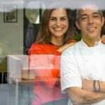 O chef Hugo Nascimento e a mulher Joana mudaram-se para Odeceixe onde criaram o Näperõn, um espaço gastronómico no coração da vila.