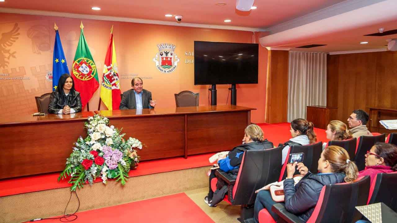 Com um olhar voltado para desenvolvimento integral da comunidade escolar, o município de Albufeira reforçou os recursos humanos na área da Educação.