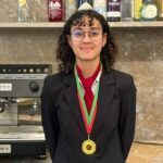 Lara Gomes, da Escola de Hotelaria e Turismo do Algarve, venceu na categoria de Barista, o Concurso Interescolas, do Turismo de Portugal.
