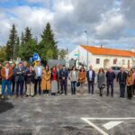 A freguesia da Guia, em Albufeira viu melhoradas as condições de mobilidade e segurança numa das artérias mais movimentadas da povoação graças à inauguração de uma nova rotunda.
