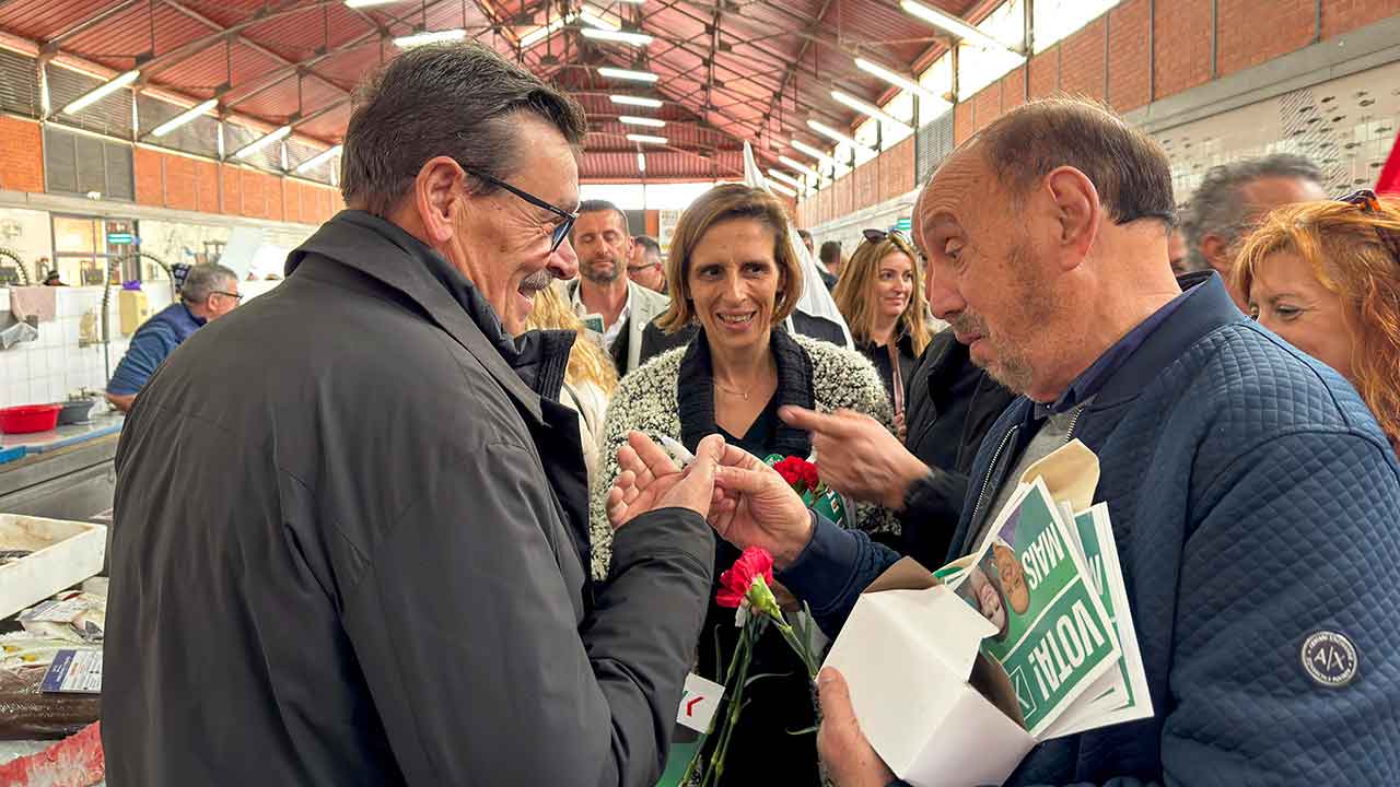 Jamila Madeira, cabeça de lista do PS Algarve, diz estarem «disponíveis para rever as disponibilidades de água para a agricultura».