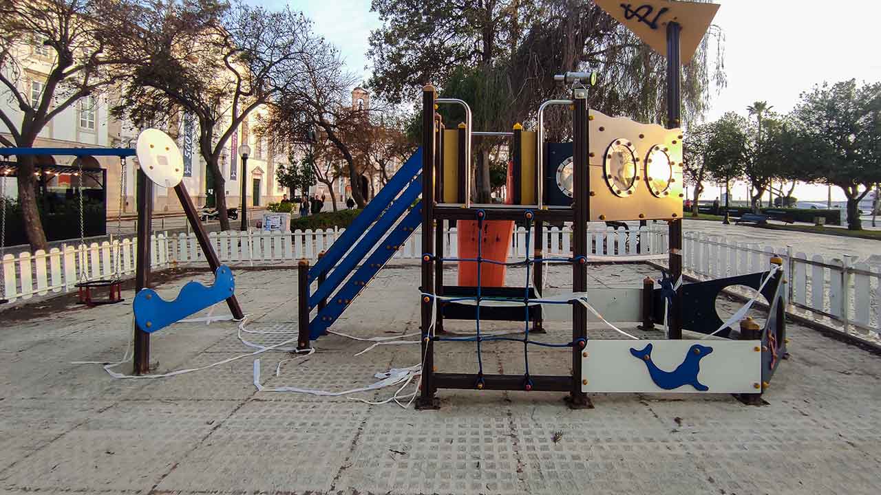 O Partido Socialista (PS) Faro diz hoje que apesar do Orçamento Municipal de 100 milhões de euros para 2024, aprovado pelo executivo de Rogério Bacalhau, o dinheiro é «para ficar tudo igual em Faro».