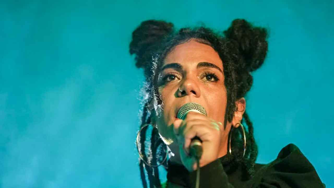 «Roer o Silêncio» apresenta-se a 8 de março na Associação Recreativa e Cultural de Músicos, em Faro, para celebrar o Dia da Mulher.