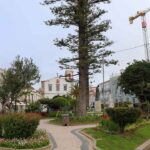 O Plano de Mobilidade Sustentável da Cidade de Tavira (PMSCT), encomendado pela autarquia, propõe destruir o Jardim da Corredoura para dar lugar a parque de estacionamento. Recupera a intenção de fazer uma estrada em pleno Centro de Experimentação Agrária de Tavira (CEAT).