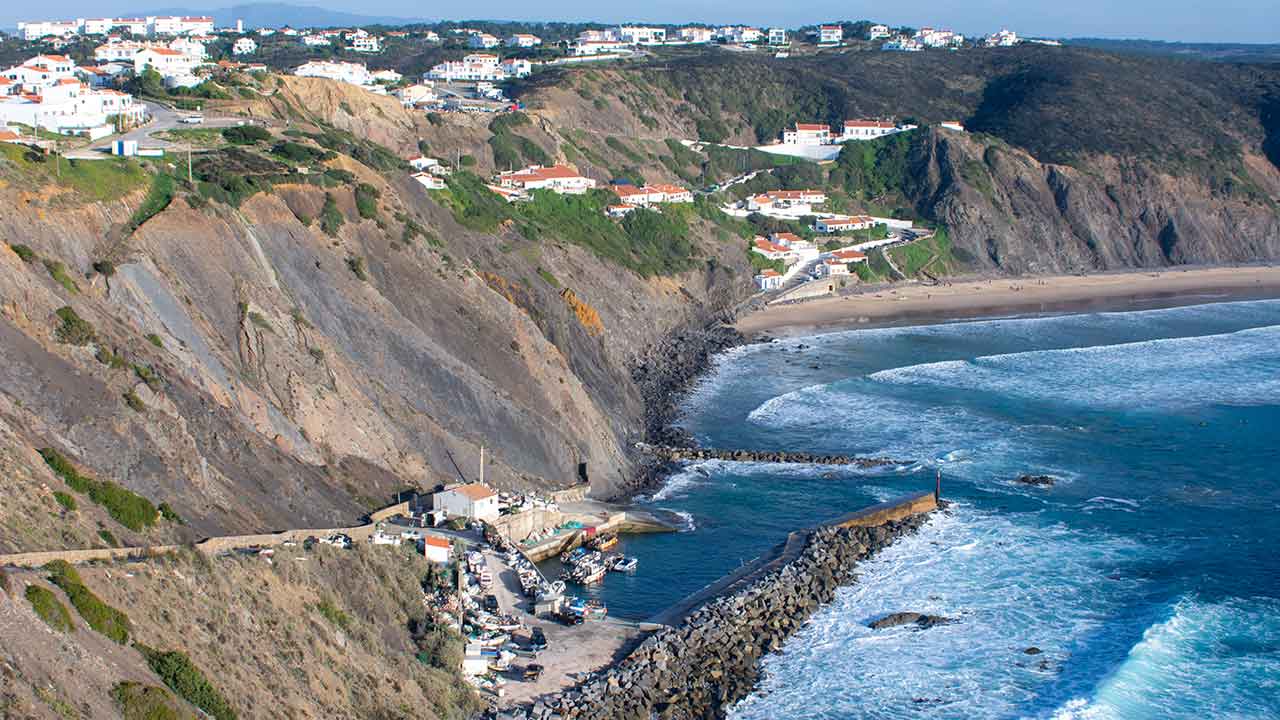Afirmar as Terras do Infante, Aljezur, Lagos e Vila do Bispo, como um dos mais sustentáveis, atrativos e inclusivos territórios de Portugal é a visão estratégica defendida no Plano Estratégico da associação.