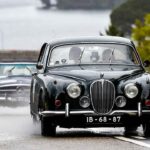 Este ano, carros clássicos fizeram o desafio da N2 com emoção até aos últimos quilómetros das 500 Milhas ACP, de Chaves a Olhão.