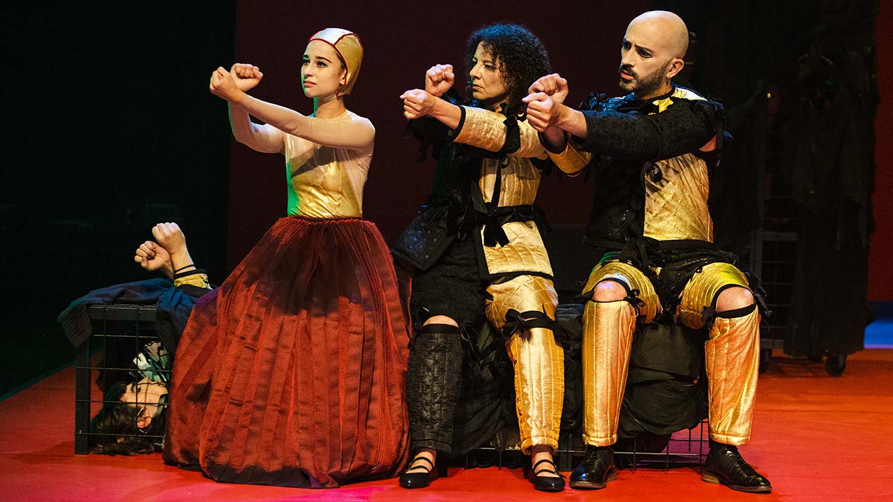Maio vai ser um mês em cheio no Cineteatro Louletano, com dança, teatro, música, uma espécie de stand-up e um festival internacional.