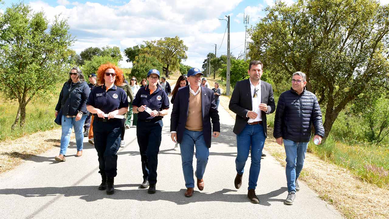 Está concluído o «Condomínio de Aldeia» do Malhão, onde foram plantadas 1900 árvores e arbustos, numa intervenção que totalizou 36 hectares com o objetivo de criar maior resiliência aos incêndios rurais.