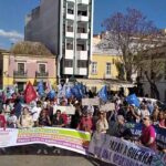 Os 50 anos do 25 de Abril foram assinalados em Faro com um desfile que juntou inúmeras pessoas na cidade, momento que a DORAL do PCP descreve como prova de que «Abril está vivo e significa luta e ação».