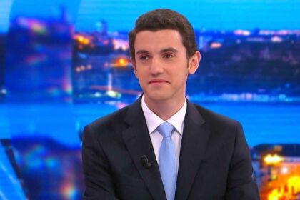 Montenegro justificou a escolha de Sebastião Bugalho para cabeça de lista da AD às europeias por ser «um jovem talentoso» e disruptivo.