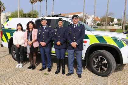 O Posto Territorial da Guarda Nacional Republicana (GNR) de Vila do Bispo recebeu uma viatura ligeira 4x4, a título gratuito, por parte da autarquia, com o objetivo de proteger a população mais desprotegida.