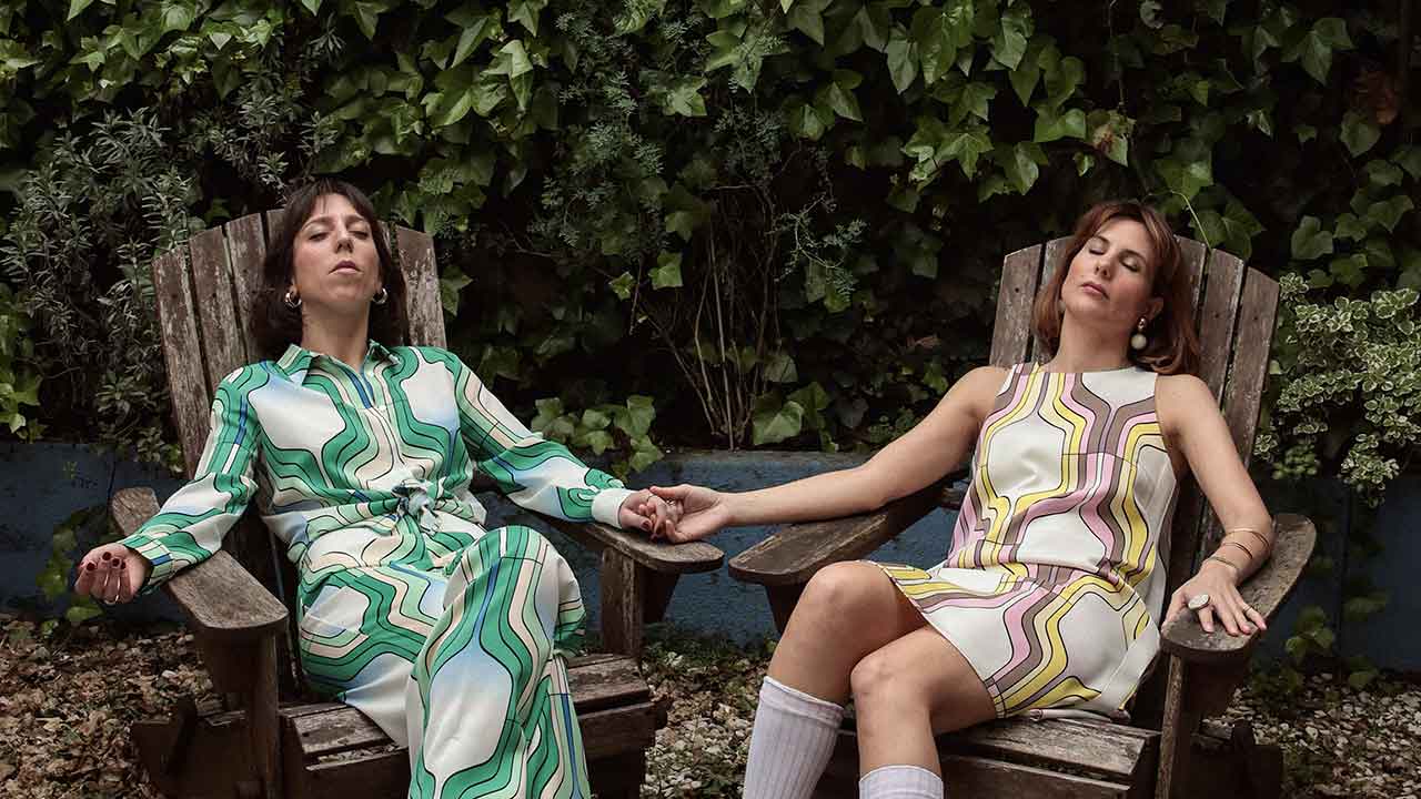«A Revolução que me ensinaram», de Joana Cotrim, abre a 2.ª edição do ciclo d’Outra maneira 2024, no CAPa, em Faro.