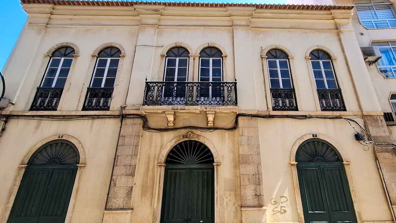 Edifício da antiga Alfândega foi cedido pelo Estado ao município de Portimão para criação de espaço vivo de cultura, durante 50 anos.