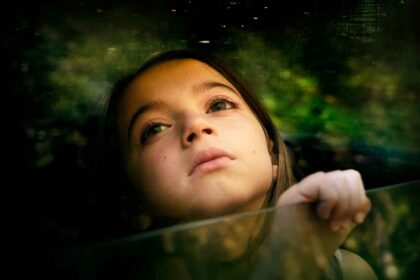 A projeção de um filme premiado da realizadora espanhola Estíbaliz Urresola vai abrir na quarta-feira a 5.ª Mostra Internacional de Cinema FRONTEiRAS, em Vila Real de Santo António e Ayamonte (Espanha).