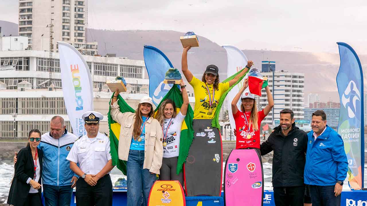 Joana Schenker alcançou o segundo lugar na terceira etapa do Circuito Mundial de Bodyboard, o Iquique Bodyboard Pro, no Chile.