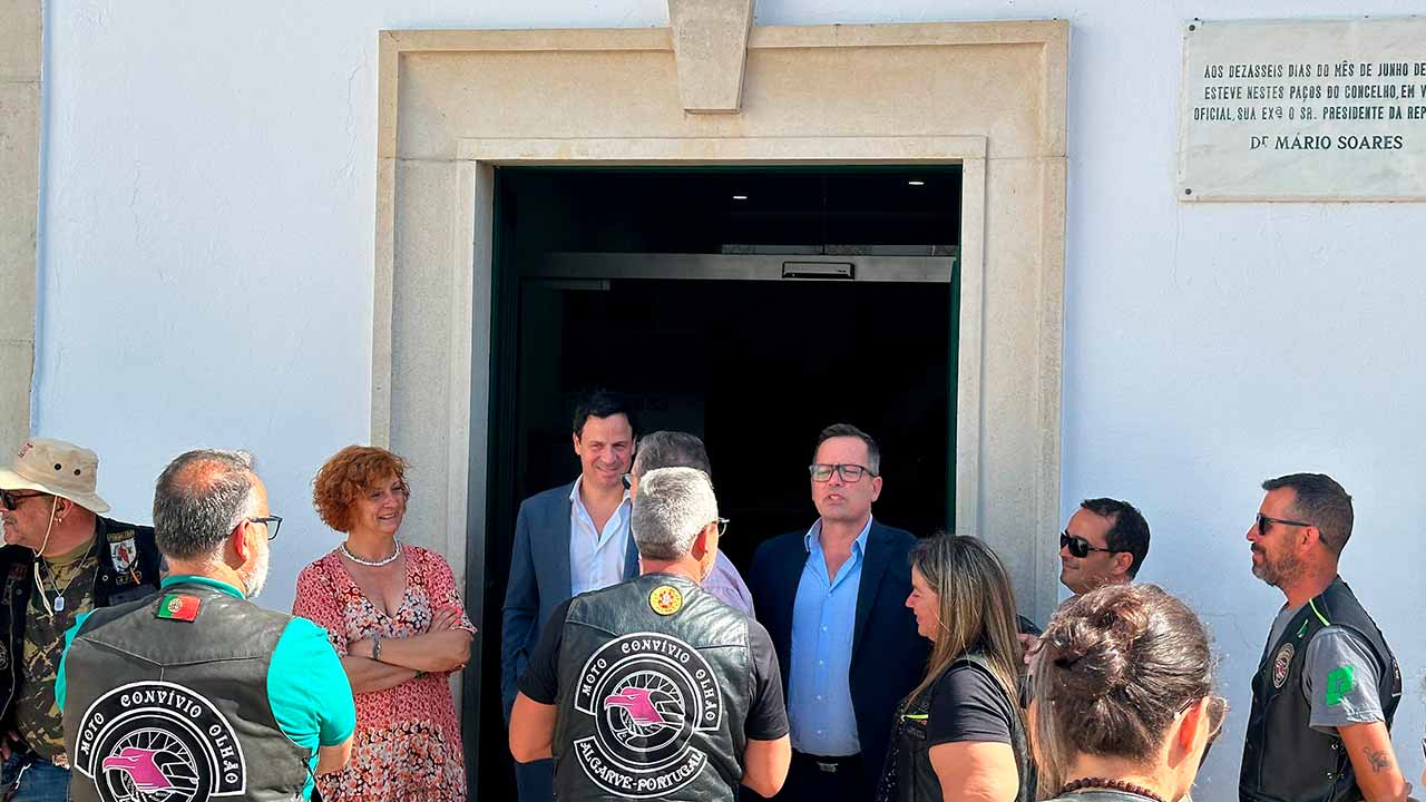 O Moto Convívio de Olhão vai ter uma nova sede, depois de o município ter formalizado a cedência do terreno para a sua construção.