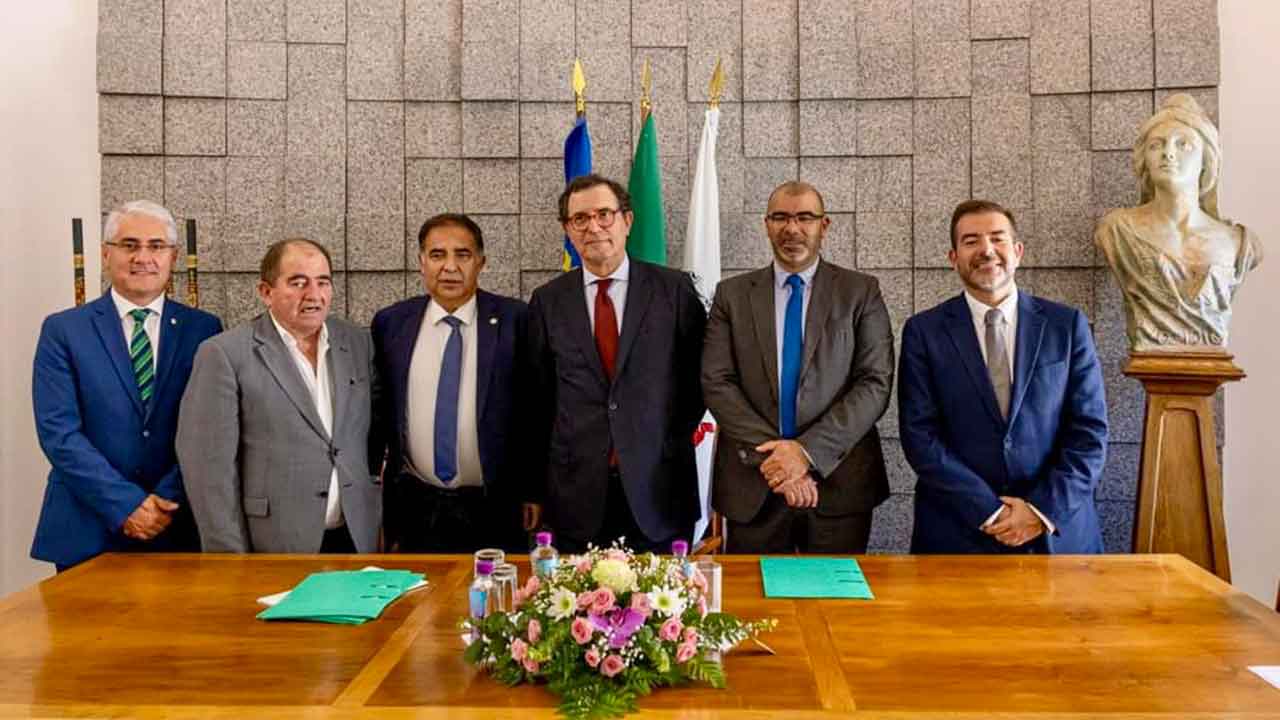 Manuel Castro Almeida anunciou, em Monchique, que o governo vai assinar, em junho, contratos de obra, no âmbito do PRR, para requalificar várias escolas.