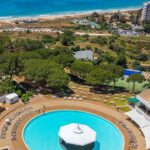 O Pestana Blue Alvor Beach, a mais recente aposta do Pestana Hotel Group no Algarve, abriu portas, após duas fases de renovação e um investimento de 10 milhões de euros.