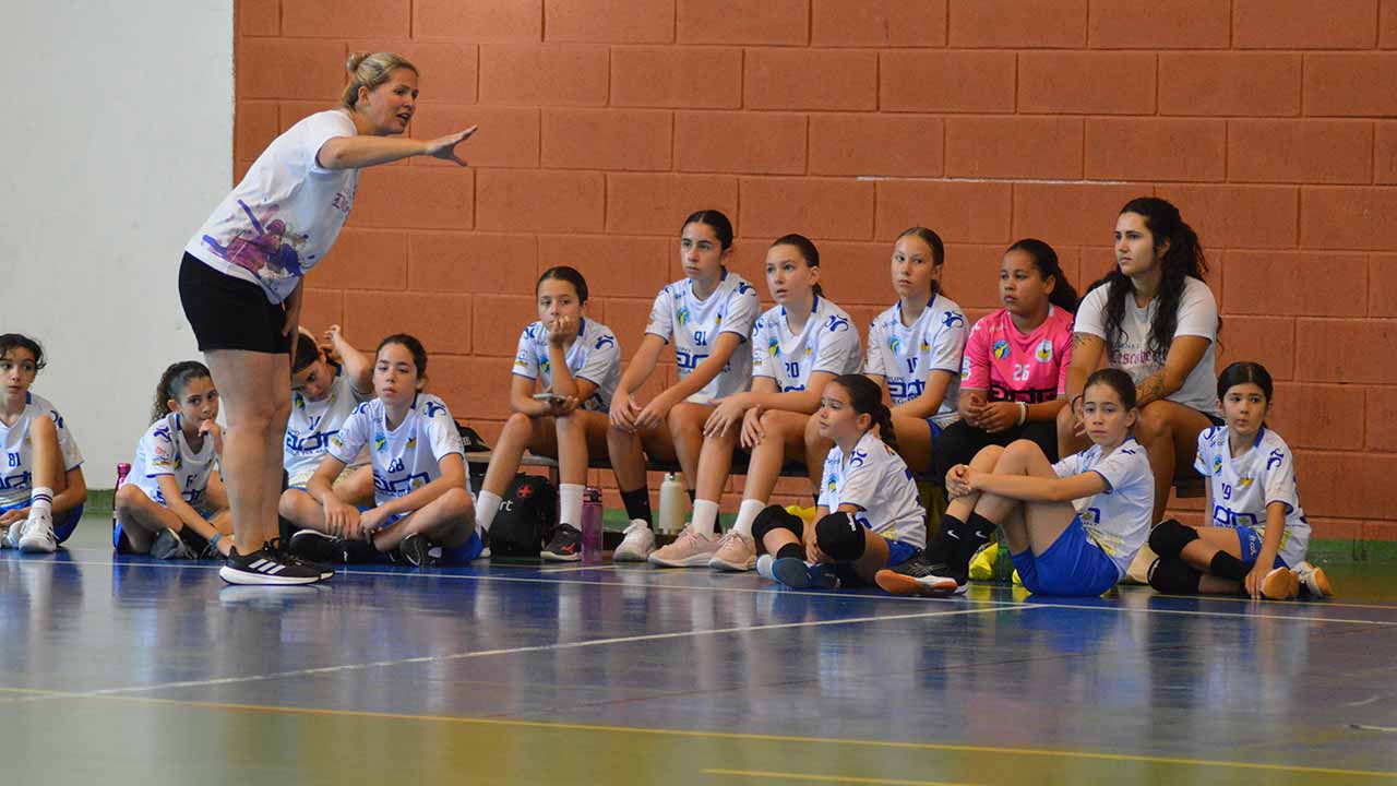 Nove clubes, 21 equipas e mais de 200 atletas marcaram os três dias do Encontro Inter-regional de Andebol de Minis Masculinos e Femininos, em Olhão, um feito que será replicado na próxima época desportiva devido ao seu sucesso.