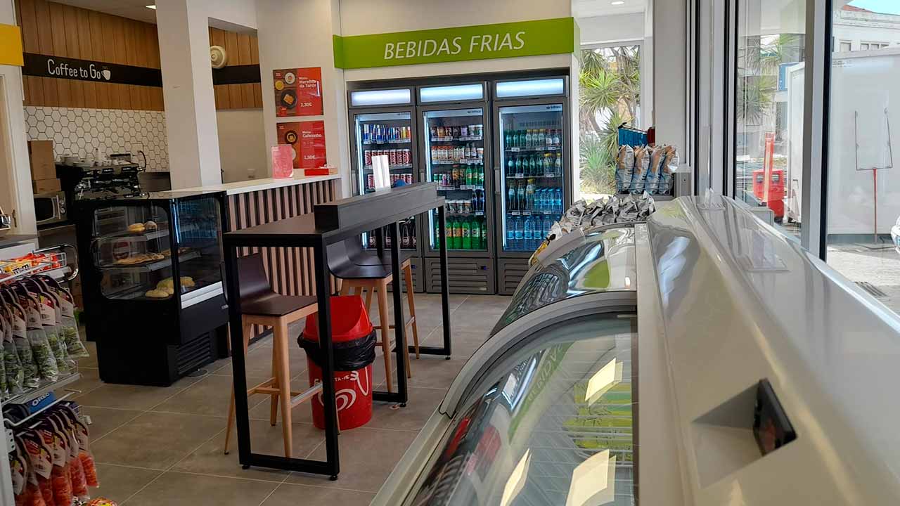 Já inaugurou a nova loja de conveniência Depaso, no posto de abastecimento de Portimão, com oferta de produtos de marca, alimentação, bebidas e lazer.