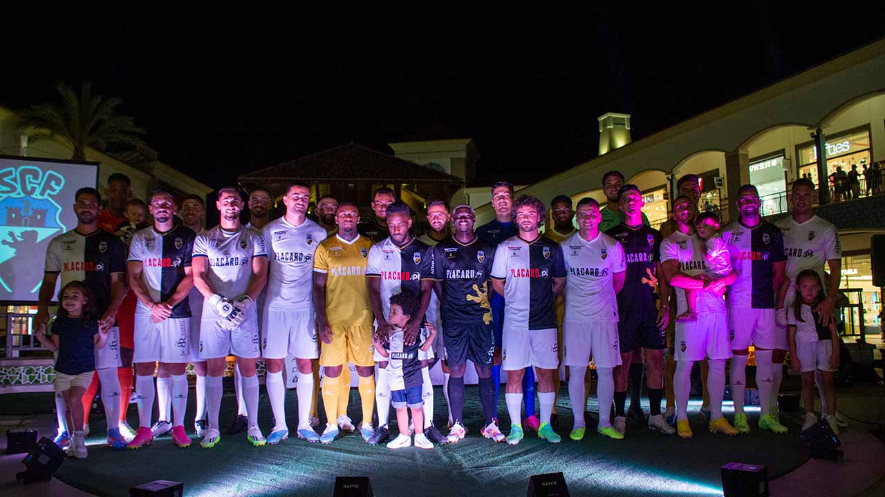 O presidente do Farense assumiu hoje que «vai ser difícil» segurar o guarda-redes Ricardo Velho e o extremo argelino Belloumi, confirmando «várias propostas» de clubes estrangeiros e «sondagens» de emblemas da I Liga de futebol.