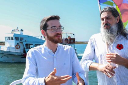 A campanha do Livre cruzou fronteiras e o cabeça de lista às europeias esteve entre Vila Real de Santo António e o município espanhol de Ayamonte para falar sobre a importância das Eurocidades e da cooperação.