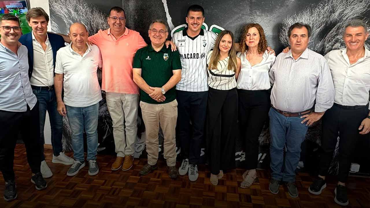 Vindo do Atlético de Madrid, Marco Moreno, defesa central de 23 anos, é a o novo reforço para o plantel do Farense para a próxima época.