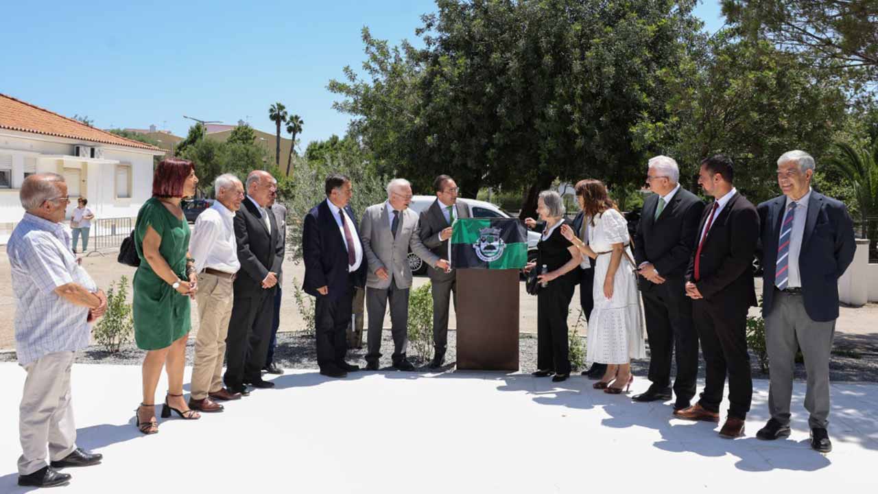A comemoração do 110.º aniversário de São Brás de Alportel foi marcada pela inauguração das obras do Centro de Saúde, do novo Jardim José Lourenço Viegas e pelo anúncio da nova Unidade de Saúde Familiar.