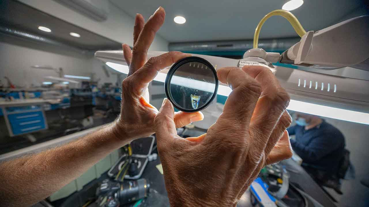 Laboratório sediado em Faro tem vindo a apostar na transição digital da medicina dentária. Smile Shape distingue-se pela qualidade ergonómica das próteses que produz com estado da arte da tecnologia. Além do mercado interno, exportar para a Europa.