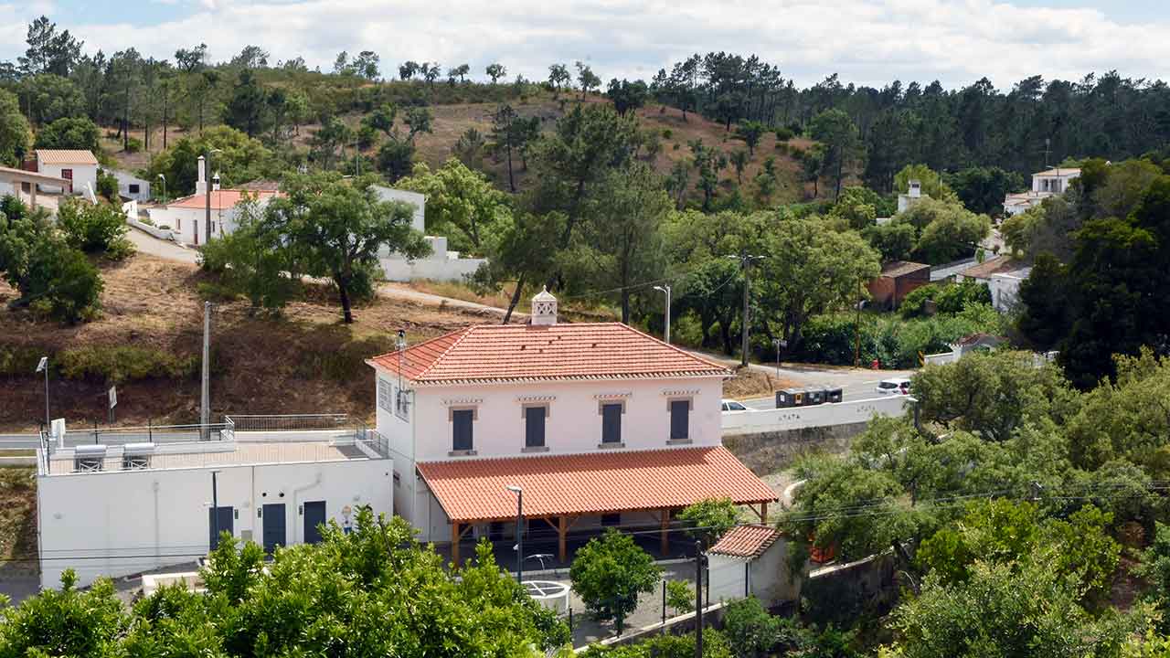 Nasceu na localidade de Vale Maria Dias mais um «Condomínio de Aldeia» no interior de Loulé, no âmbito de uma candidatura ao Fundo Ambiental.