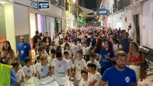 Algarve Mini Basketball Cup trouxe a Faro mais de 3.000 pessoas, entre participantes e acompanhantes, informa hoje a direção de C.F. «Os Bonjoanenses» de Faro.