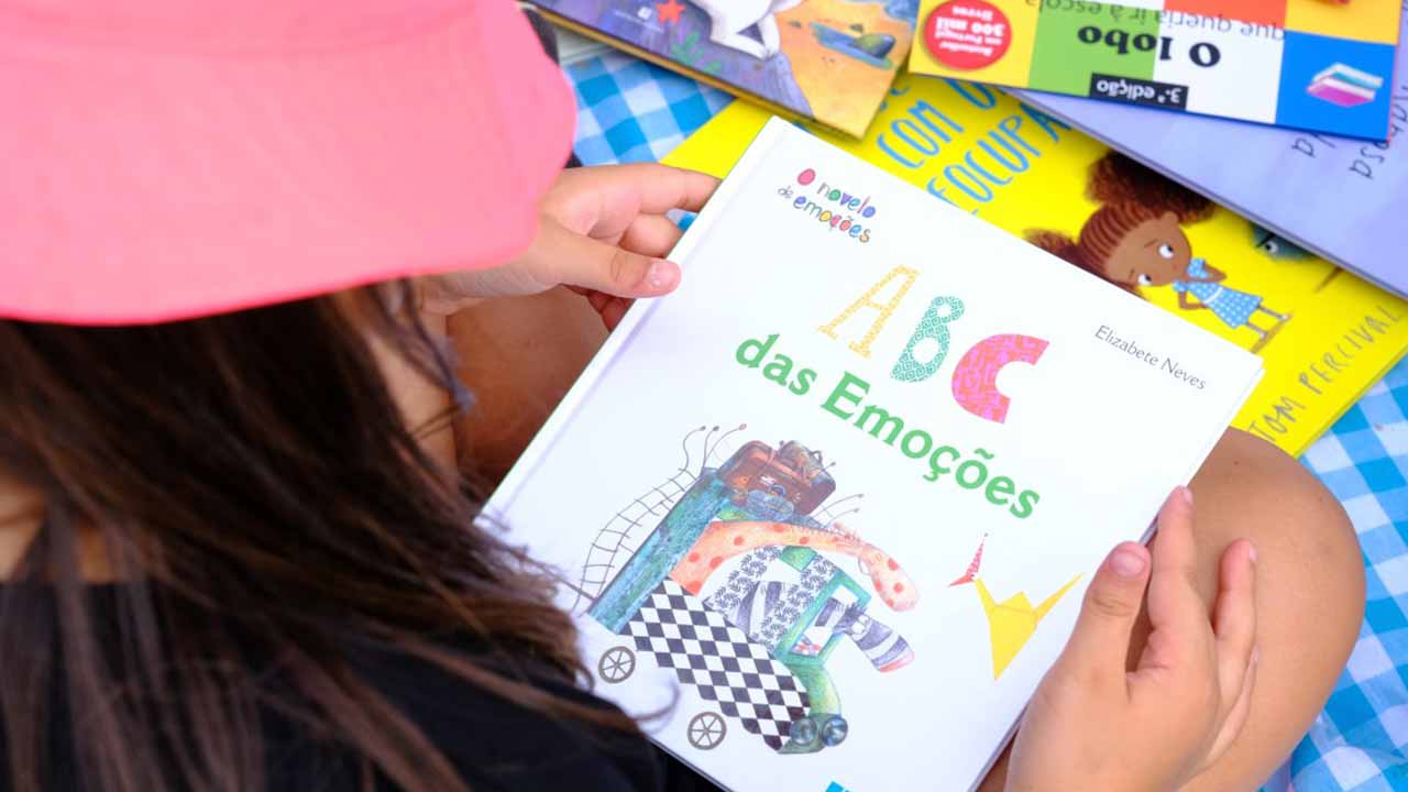 O projeto de Biblioterapia de São Brás de Alportel, iniciado em 2018, estende-se agora às Bibliotecas Escolares do Agrupamento de Escolas José Belchior Viegas.