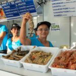 Já está a decorrer no Largo de São Francisco, em Faro, mais uma Festa da Ria Formosa, organizada pela VIVMAR - Associação de Viveiristas e Mariscadores da Ria Formosa.