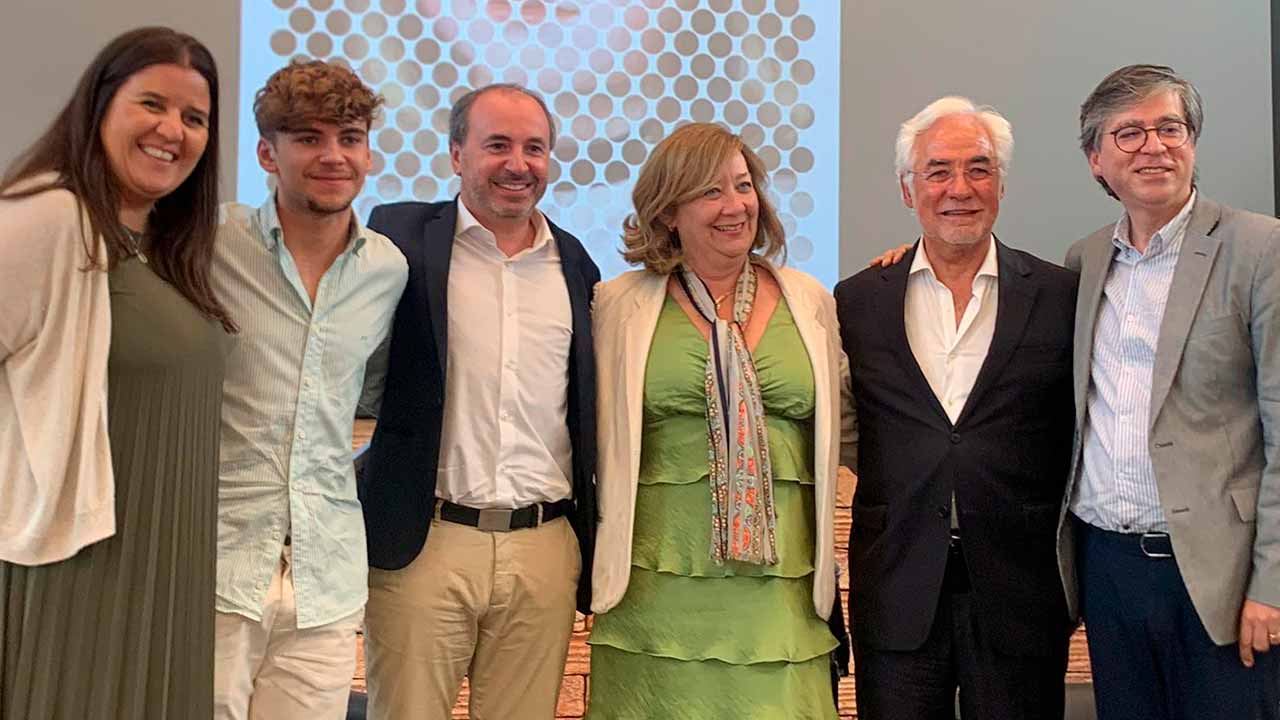 João Silva Miguel, presidente da Fundação Manuel Viegas Guerreiro, é um dos autores do livro «O que se passa na infância não fica na infância», apresentado em Loulé.