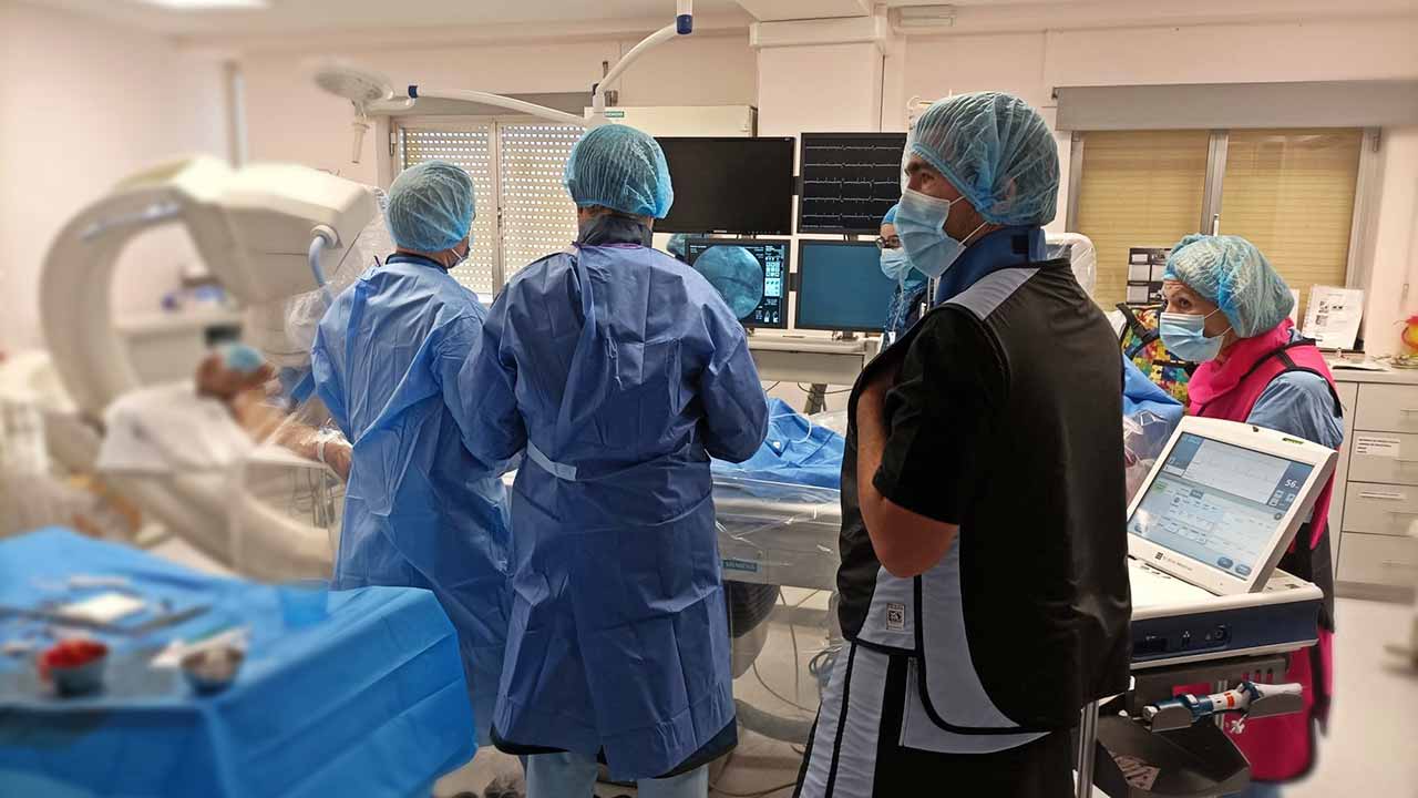 O serviço de cardiologia da Unidade Local de Saúde do Algarve começou a implantar pacemakers sem elétrodos, com intervenções realizadas em dois pacientes, anunciou hoje a unidade, responsável pelo tratamento hospitalar no distrito de Faro.