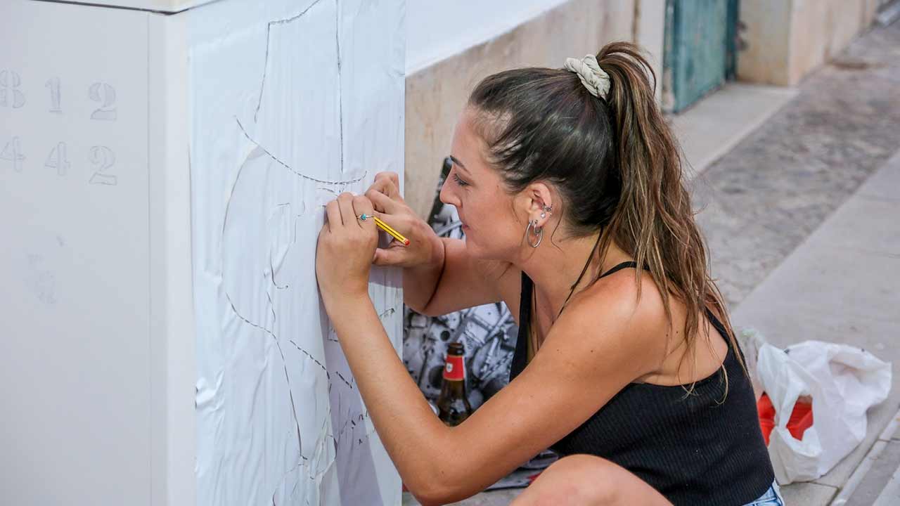 São Brás de Alportel prepara a edição de 2024 do Calçadas, a noite que acontece já na quarta-feira, dia 14 de agosto. A cultura é o mote desta iniciativa.