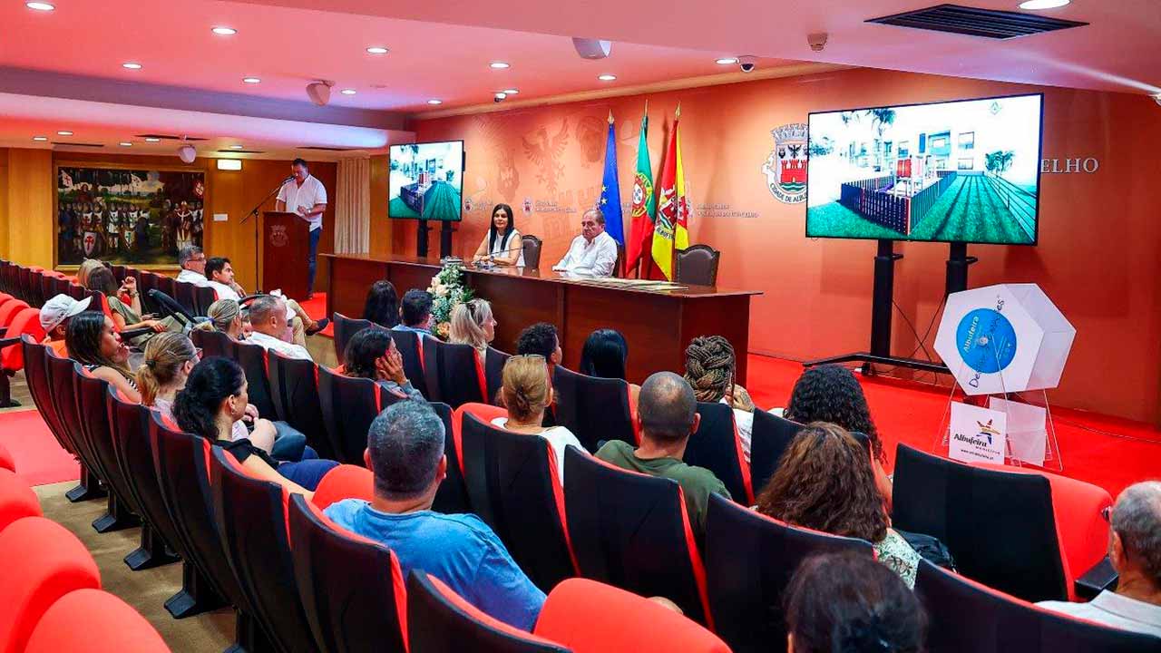Foi realizado mais um concurso de atribuição de fogos em Paderne, onde 15 agregados familiares têm agora resposta habitacional no Complexo Habitacional da Ladeira da Fonte.