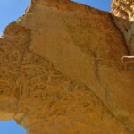 Uma jazida com 12 pegadas de diferentes dinossauros, entre outras descobertas de calibre mundial, na Praia dos Arrifes, em Albufeira, alavancam a candidatura do aspirante Geoparque Algarvensis à UNESCO.