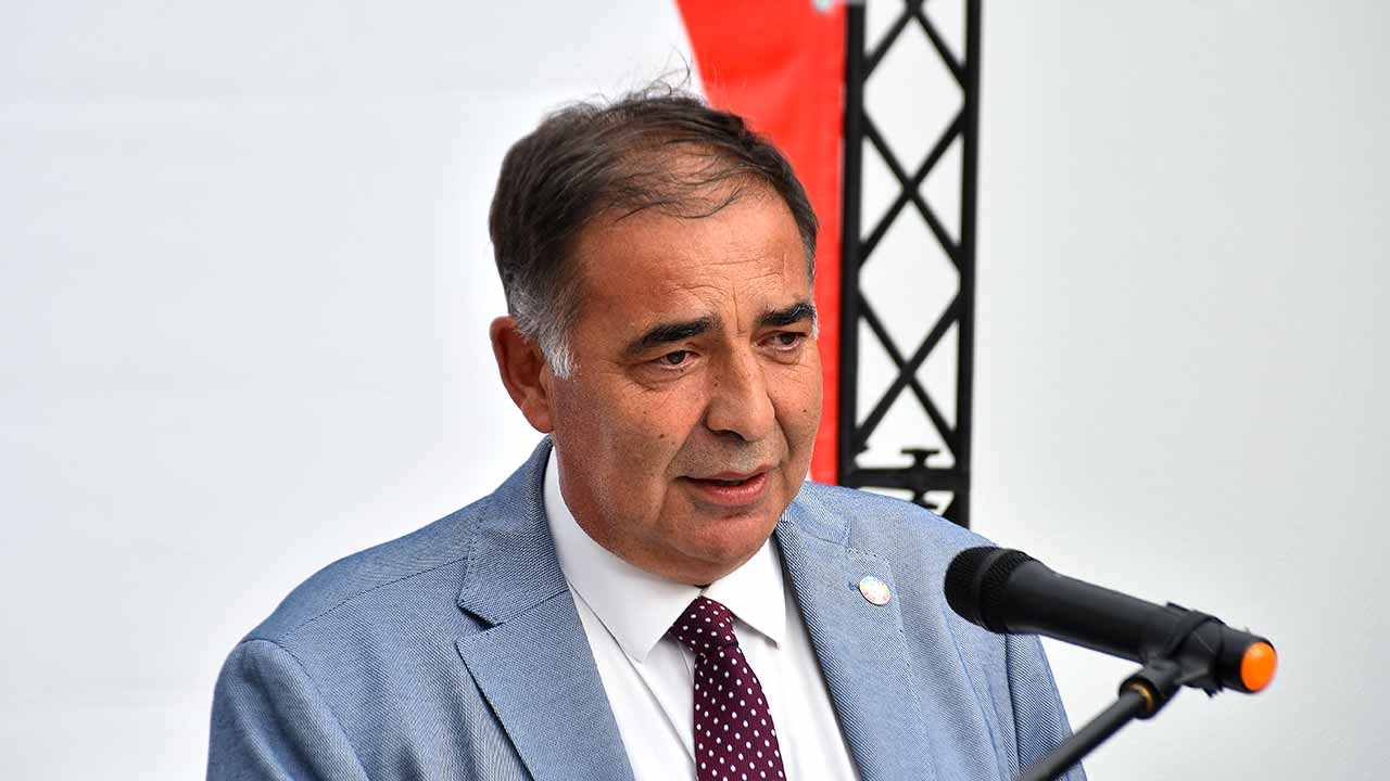 Nova sede da Associação Algarvia de Pais e Amigos de Cidadãos Deficientes Mentais (AAPACDM) inaugurou no Dia do Município de Faro e começa em breve a receber os utentes.
