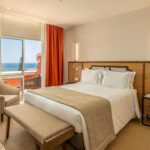 O hotel de quatro estrelas, alvo de uma renovação de três milhões de euros, está repleto de novidades, desde os quartos ao spa e ao restaurante.