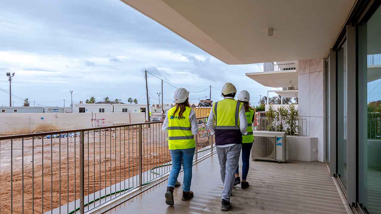 O Grupo Casais anuncia o lançamento da segunda edição do programa Geração C, uma iniciativa voltada para a atração e desenvolvimento de talento jovem na área da construção civil e engenharia, que contempla, em 2024, várias oportunidades de estágios remunerados.