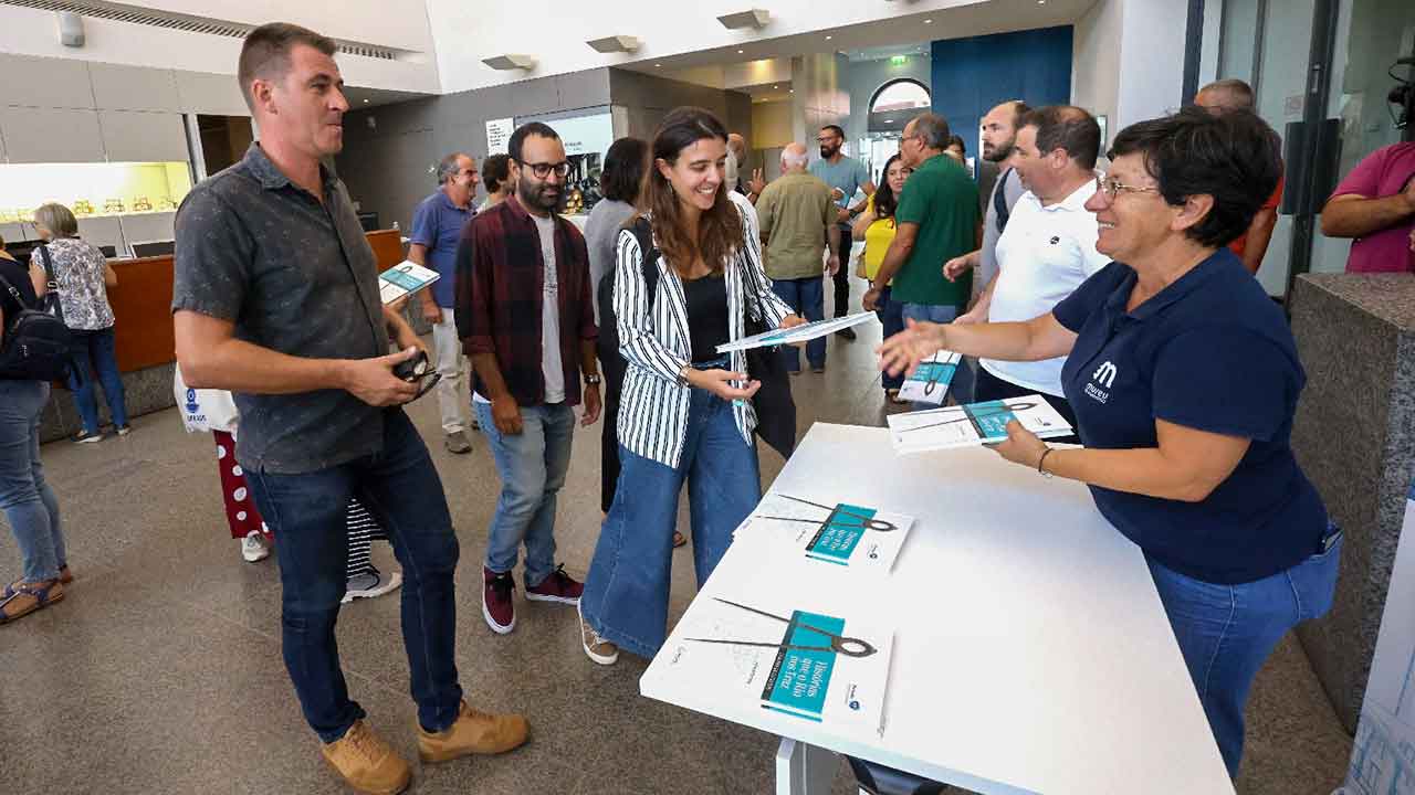 Catálogo da exposição «Histórias que o rio nos traz» reúne valiosos fragmentos sobre o passado de Portimão.