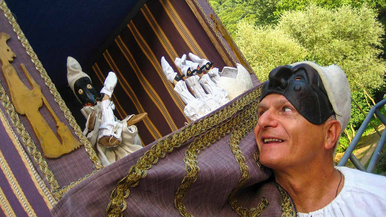 Fantoches, bonecos de Santo Aleixo, marionetas e Dom Robertos vão divertir toda a gente em Portimão, de 6 a 8 de setembro.