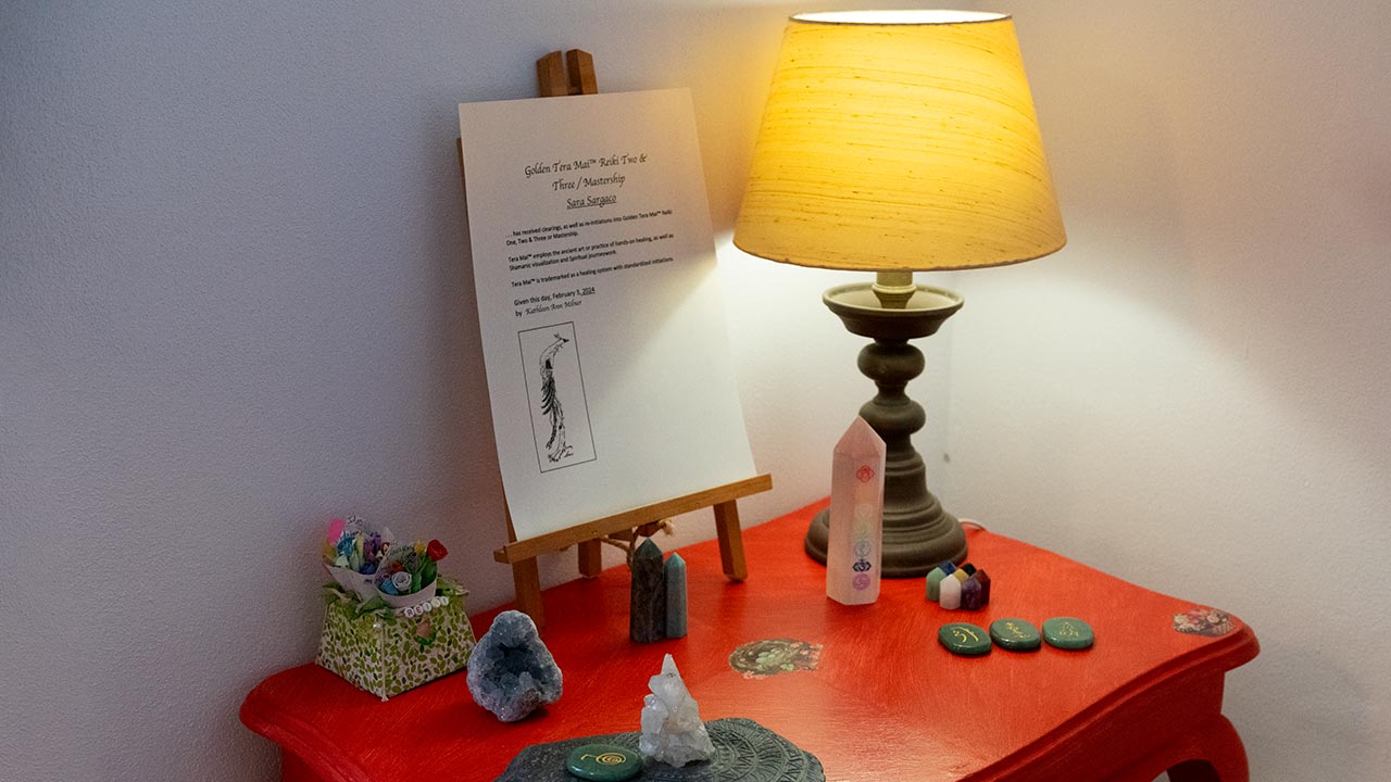 Ainda que cada sessão de Reiki transmita diferentes sensações de pessoa para pessoa, relaxamento e positivismo são as mais comuns, explica Sara Sargaço.